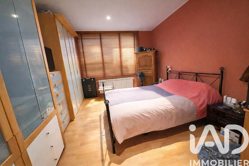 Appartement - 120 m² - 6 pièces