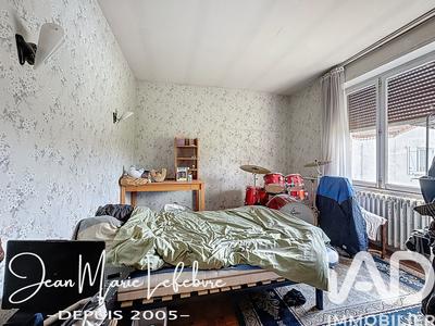 Maison - 99 m² - 5 pièces