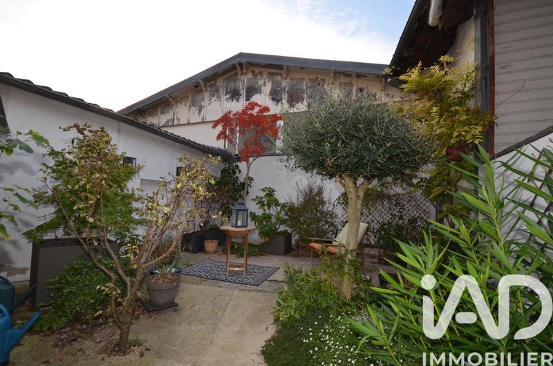 Maison - 180 m² - 5 pièces