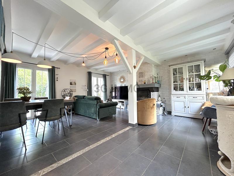 Maison - 140 m² - 5 pièces