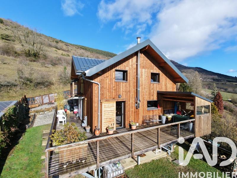 Maison - 100 m² - 4 pièces