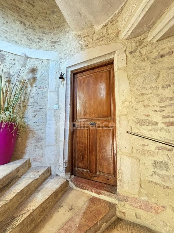 Maison - 304 m² - 10 pièces