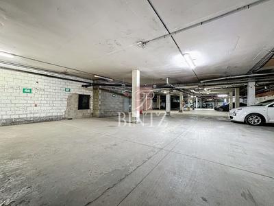 Parking / Garage - 12 m²