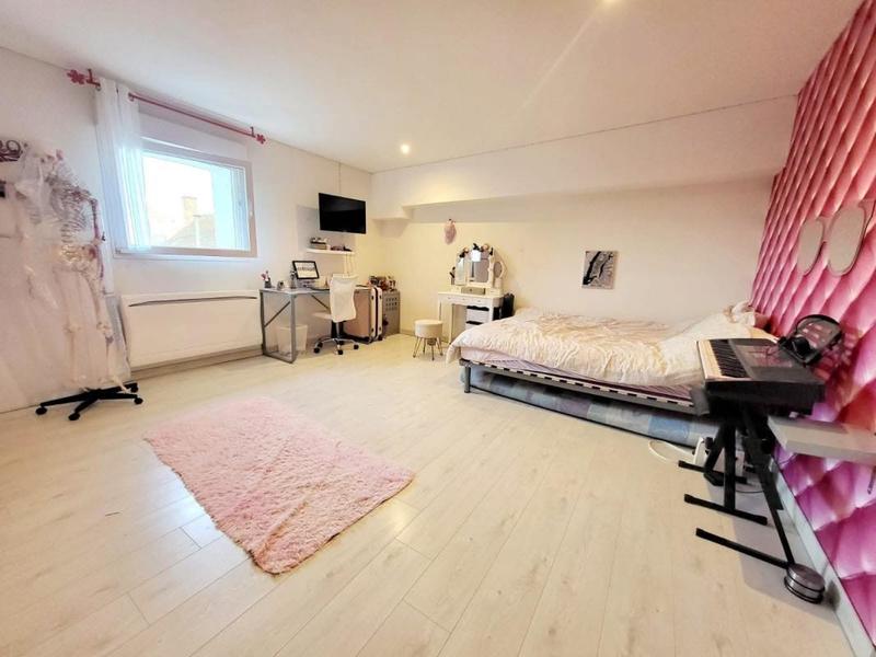 Maison en pierre - 218 m² - 6 pièces