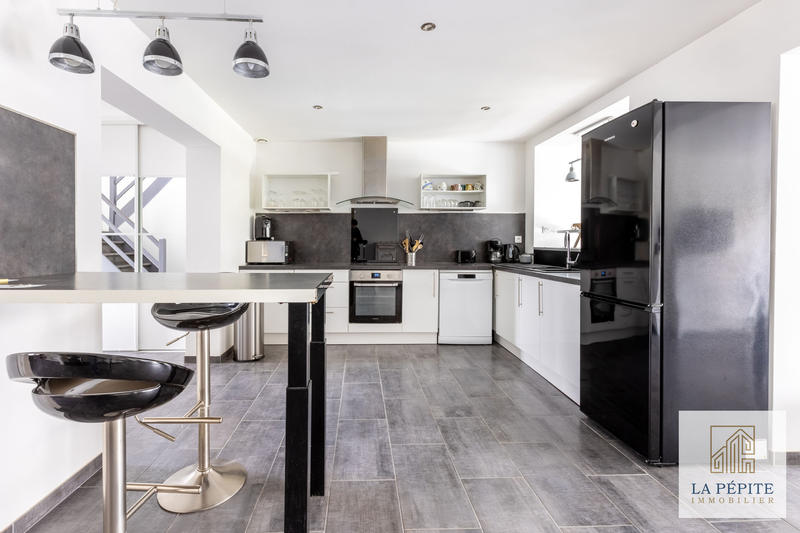 Maison - 106 m² - 4 pièces