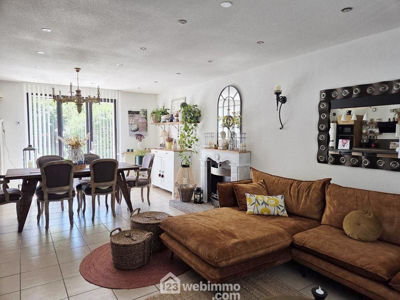 Maison - 98 m² - 4 pièces