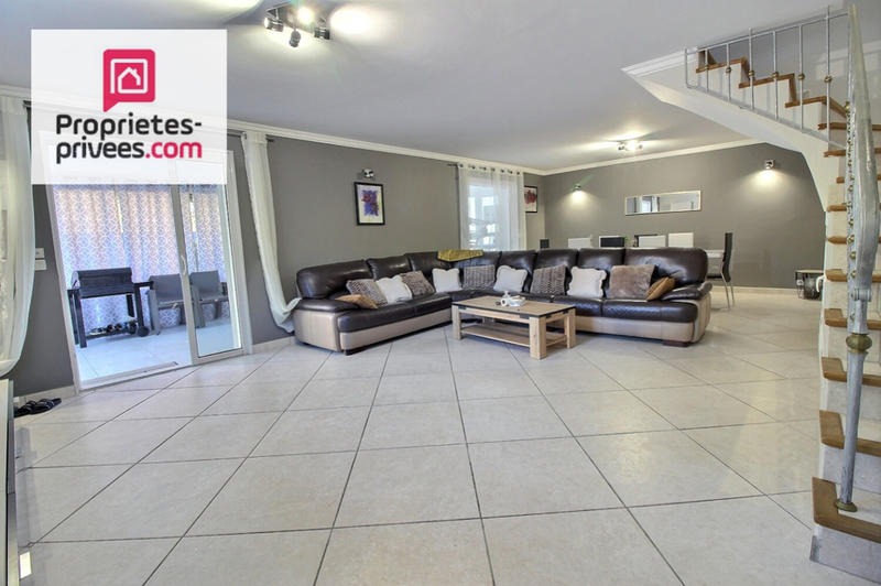 Villa - 640 m² - 13 pièces