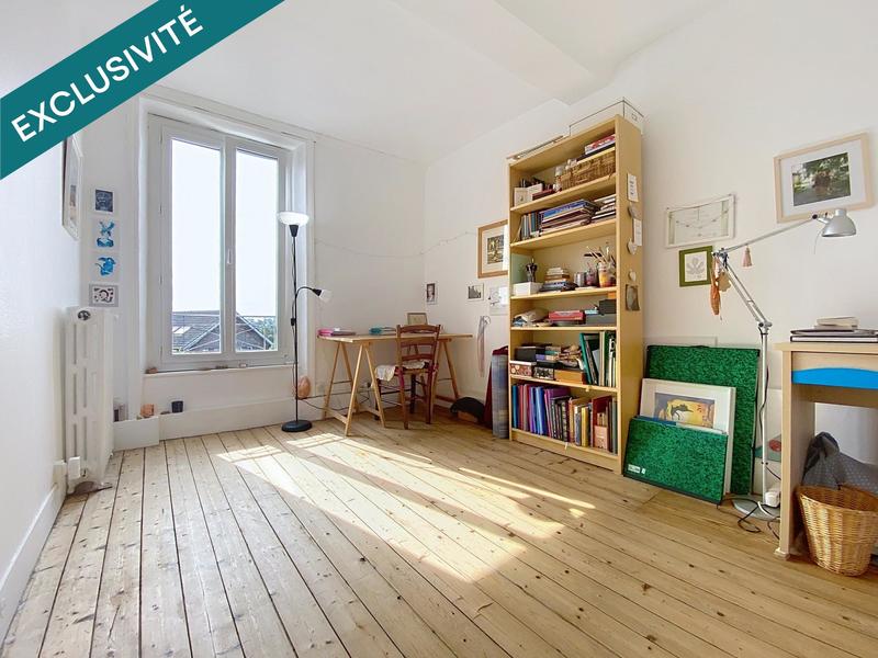Maison - 200 m² - 8 pièces