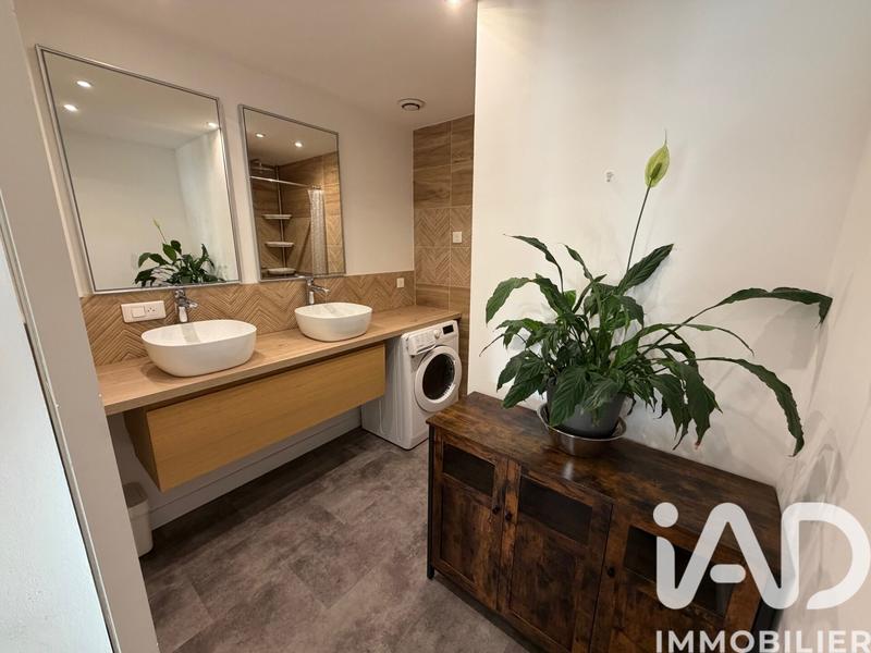 Appartement - 70 m² - 3 pièces