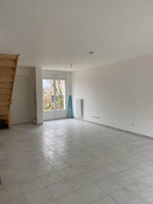 Maison - 85 m² - 5 pièces