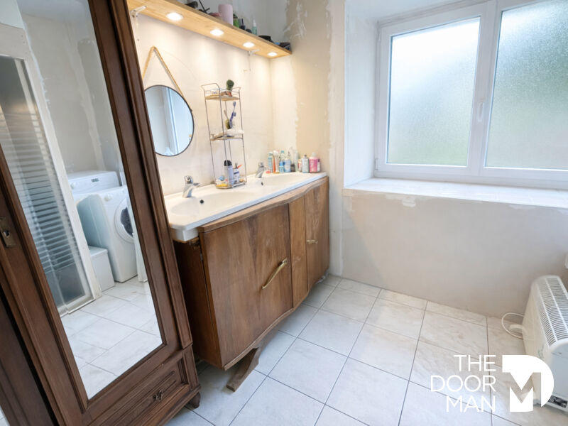 Maison - 88 m² - 5 pièces