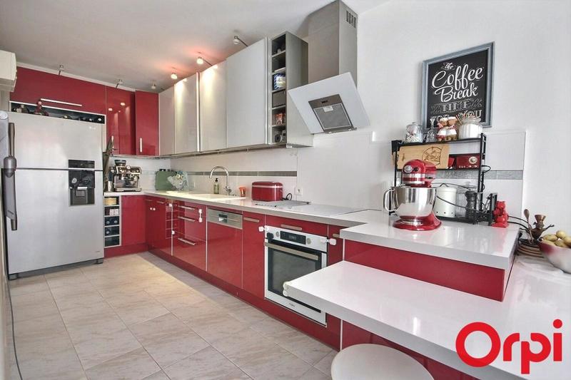 Appartement - 82 m² - 4 pièces