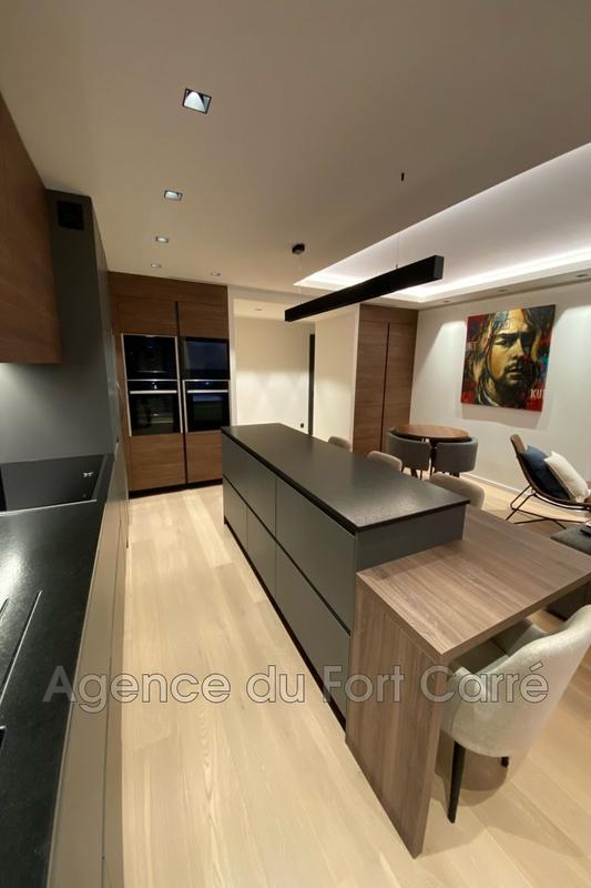 Appartement - 83 m² - 3 pièces