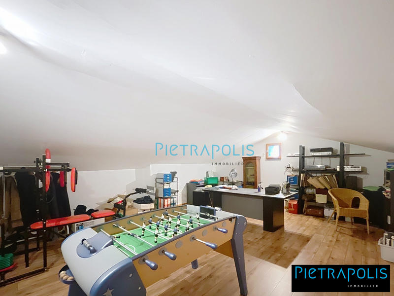 Maison ancienne - 223 m² - 8 pièces