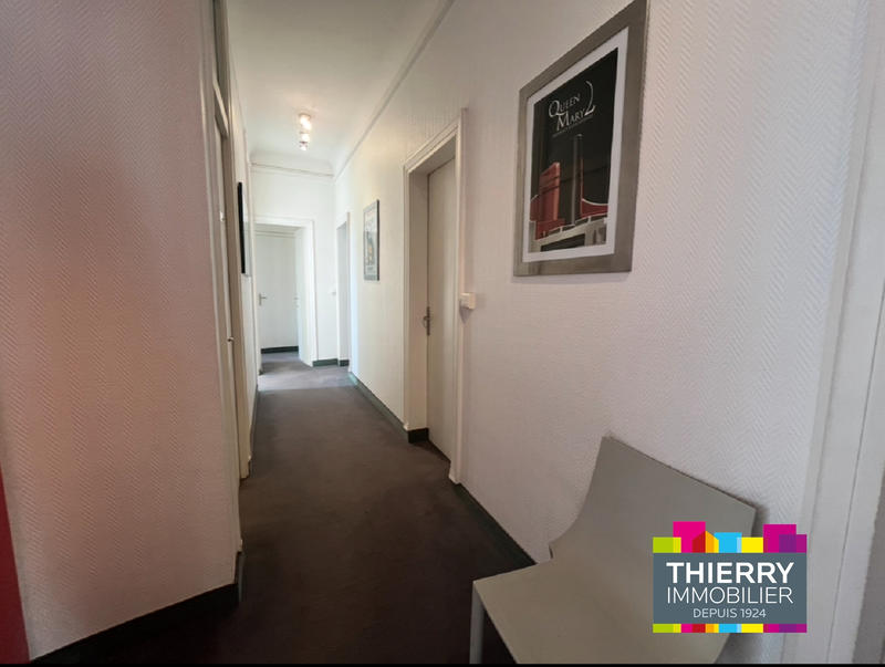 Appartement - 178 m² - 7 pièces