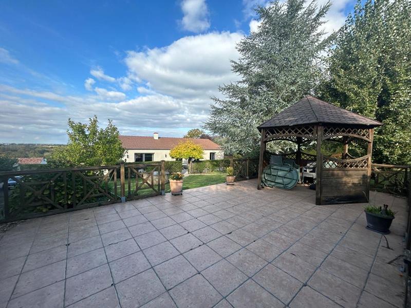 Maison - 157 m² - 5 pièces