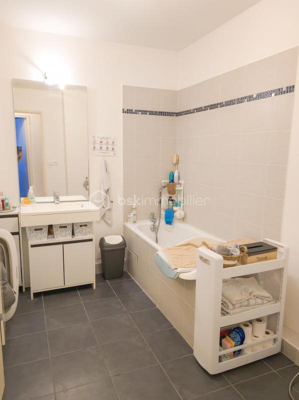 Maison - 79 m² - 3 pièces