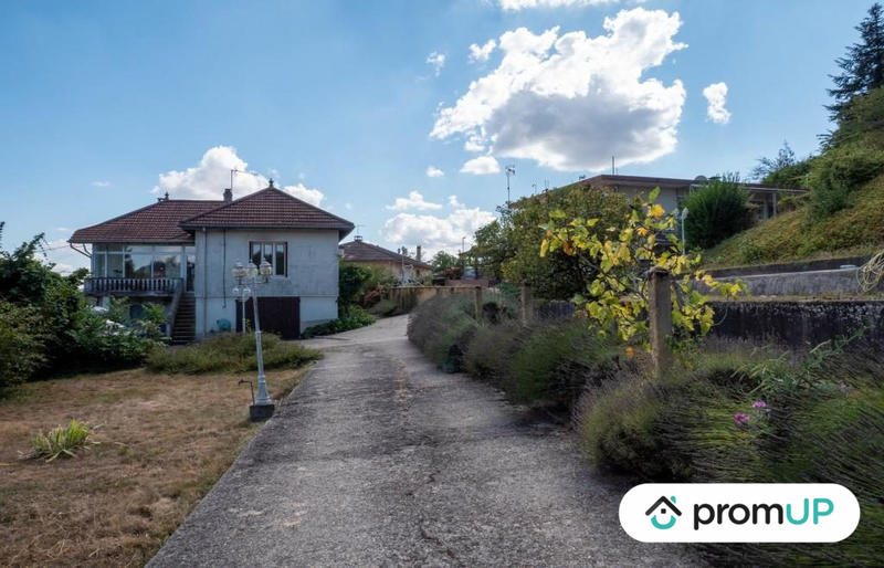 Maison - 190 m² - 9 pièces