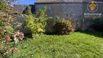 Maison - 343 m² - 12 pièces