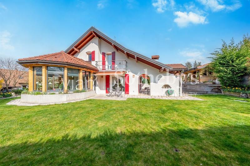 Maison - 189 m² - 8 pièces