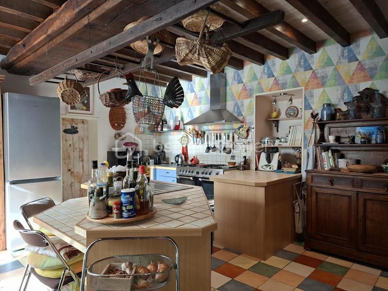 Propriété - 358 m² - 7 pièces