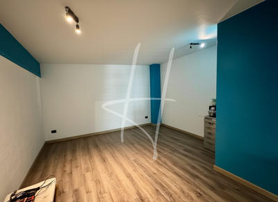 Local commercial - 64 m²