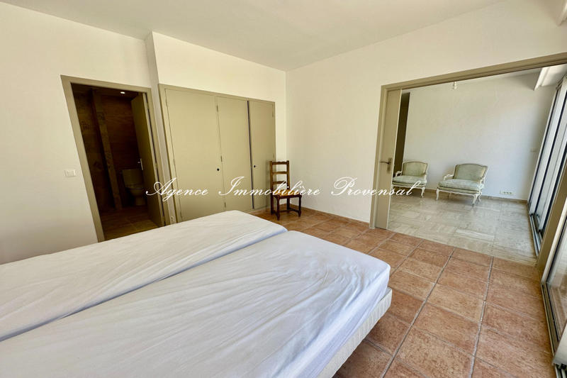 Appartement - 67 m² - 2 pièces