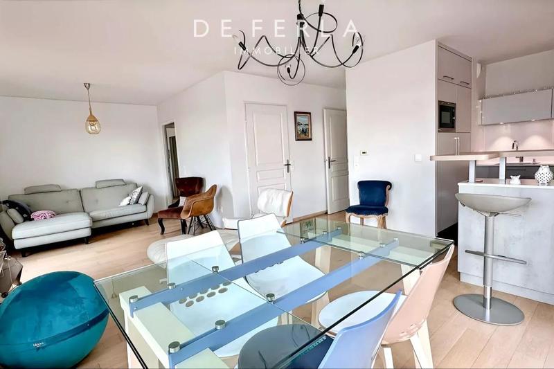 Appartement - 79 m² - 3 pièces