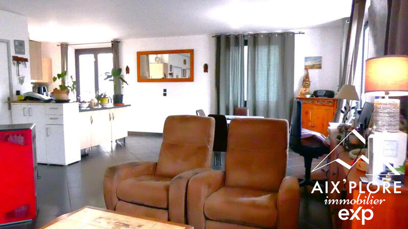 Maison - 102 m² - 5 pièces