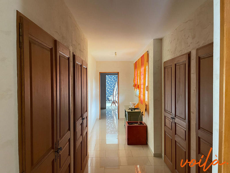 Maison - 310 m² - 9 pièces