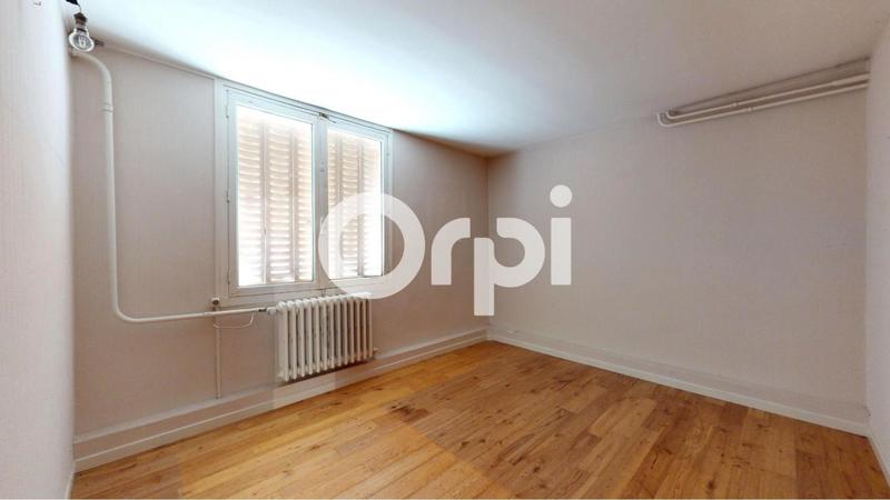 Maison - 110 m² - 6 pièces