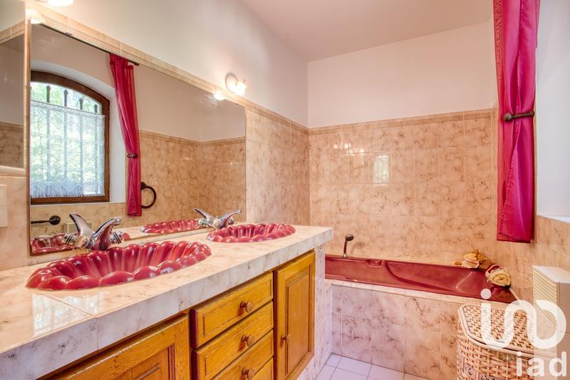 Maison - 143 m² - 6 pièces