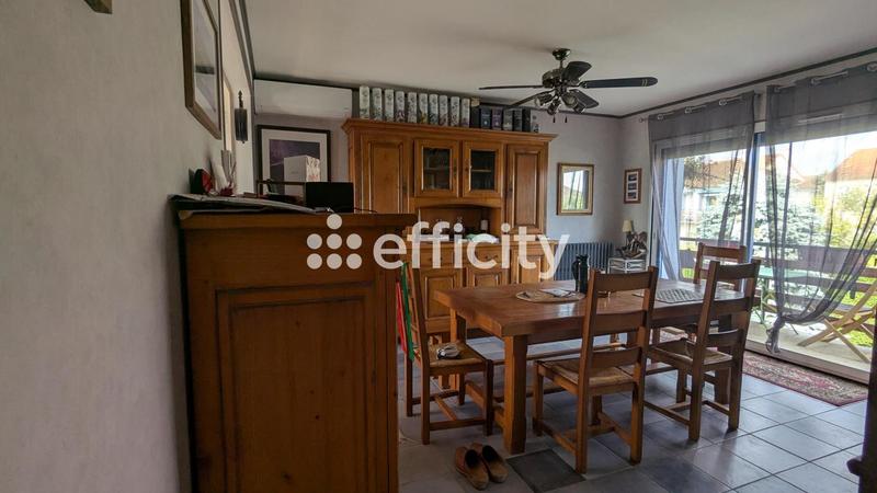 Maison - 77 m² - 6 pièces