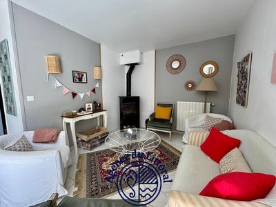 Maison - 210 m² - 8 pièces