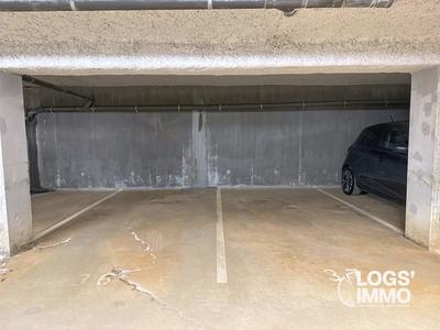 Parking / Garage - 15 m²