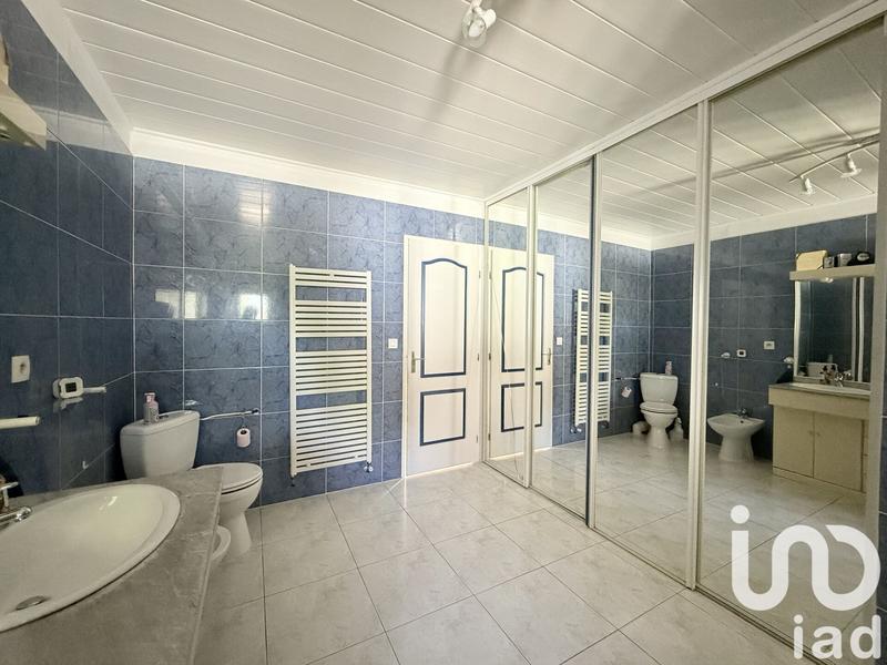 Maison - 260 m² - 5 pièces