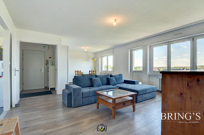 Appartement - 80 m² - 5 pièces