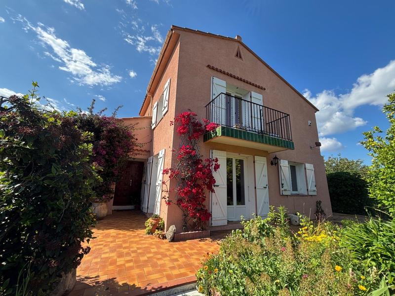 Villa - 102 m² - 4 pièces