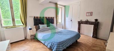 Maison - 233 m² - 10 pièces