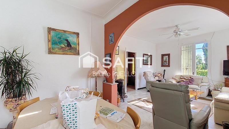 Maison - 180 m² - 7 pièces