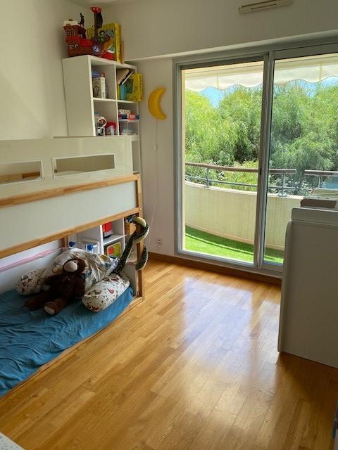 Appartement - 82 m² - 4 pièces