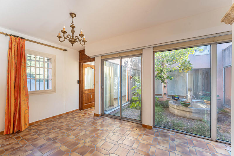 Maison - 177 m² - 6 pièces