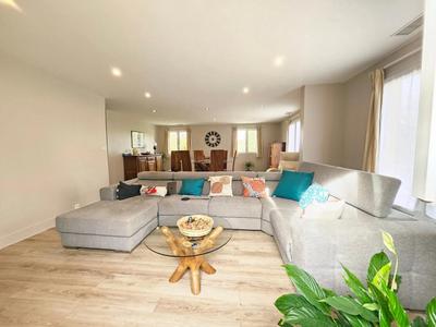 Maison - 177 m² - 7 pièces