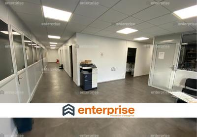 Local d'activité / Entrepôt - 432 m²