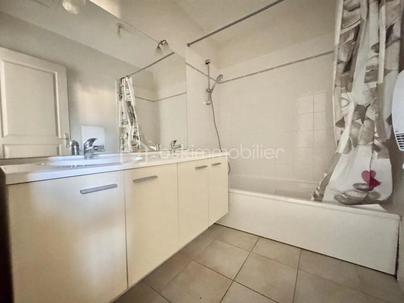 Appartement - 99 m² - 5 pièces