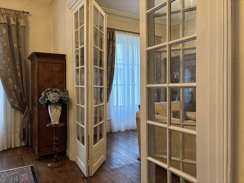 Appartement - 162 m² - 4 pièces