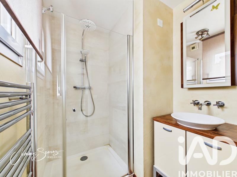 Maison - 190 m² - 8 pièces