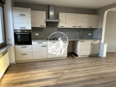 Maison - 183 m² - 8 pièces