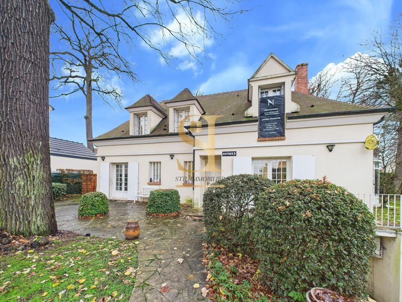 Maison - 175 m² - 7 pièces