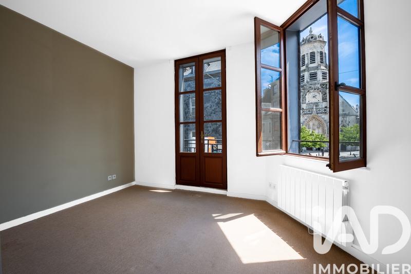 Appartement - 125 m² - 6 pièces